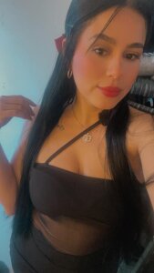 HEY LOVE 🥰 od LianRosse_  2 snímek