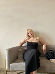 AnnieSwanson Public Pic 7