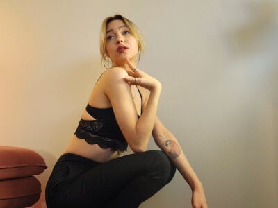 AlysiaSun_ Strictly for u... Maybe Pic 5