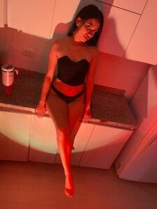 I am simple and sexy de Ivyy_sweet_  3 Imagens