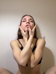 PetraHambelton calmness🙈 Pic 5