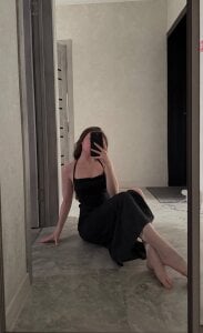 MinaRuzzo Public Pic