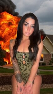 Public de valayan0ire  8 Imagens