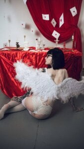 HazelTompson Psyche Pic 7