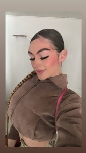 lizz_lunna kullanıcısının My body doesn't speak... it whispers temptations 🔥👀 albümü -  8 fotoğraf