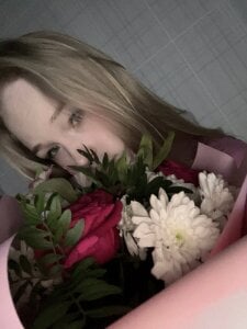 GhisllaineWestler I'm real Pic 9