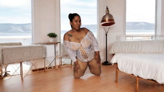 Morenablue8 THE SEXY BRUNETTE Pic 3