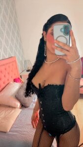 emma_scott_7 kullanıcısının Cabaret Girl🖤 albümü -  2 fotoğraf