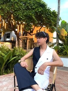 Adriien19 Elegant Pic 3