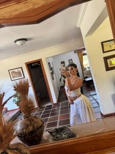 AngelinaDuvall: Sunny day ☀️🥰 ( 5 фото)