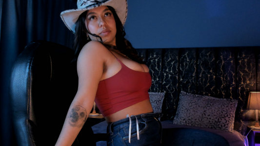 Lea_velle ready for the rodeo 🤠🎄 Pic 8