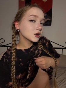 bambi_lu go u like this style? 💀fake piercing💀 Pic 9