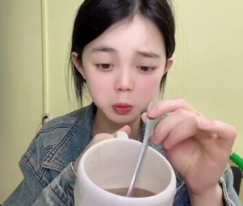 Nicole-13不吃药药图片