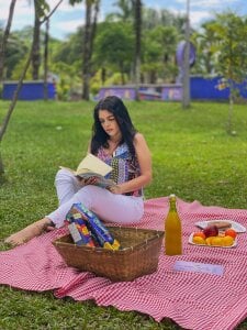 loress_ass_mature día de picnic Pic 5