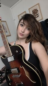 Alice_Dickinssonn Public Pic 8