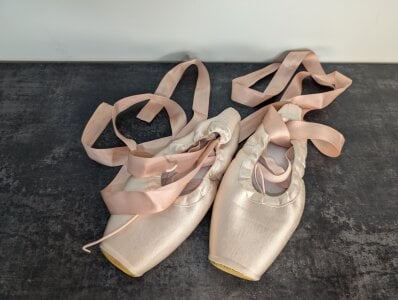 Alicia_art_ My shoes Pic 4