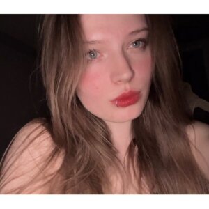 TarynDobry Public Pic 3