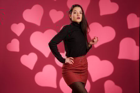 LucyDeLucaのThe Seduction Starts Hereの 5枚の写真