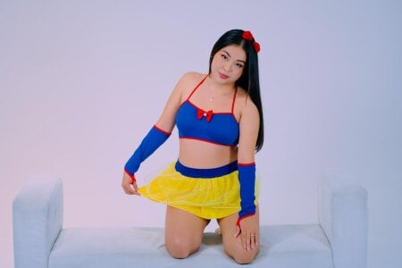 SaraVegass snow white Pic 4