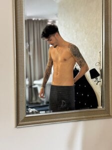 BrandonTate Public 사진 3