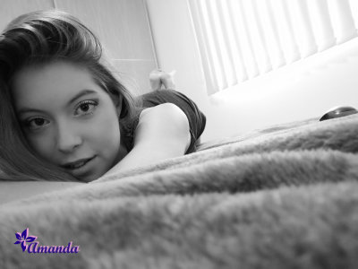 AmandaBlue21 Public Pic 4