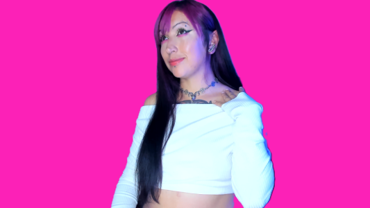 LucyStrike_ loveless Pic