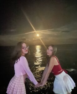 sunny_luna Our vacation together (≧◡≦) Pic 6