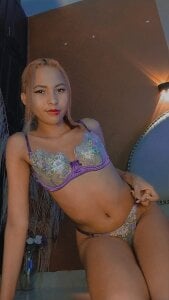 Heicy--01 Public Pic 4