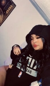 ScarlettSweet_Pink Public Pic 4