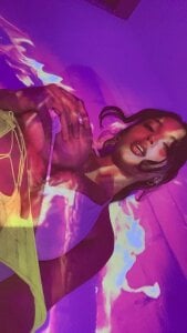 Kirsteins94 oli Gambar