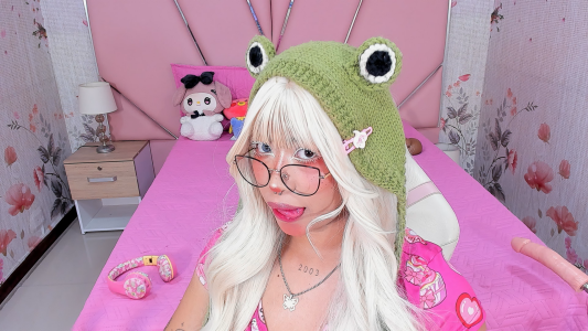 SafiroAgataaa a nice change of look 🙊😳🥺 Pic 2