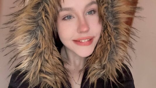 MaliaBourraine It's too cold without you. Pic 2