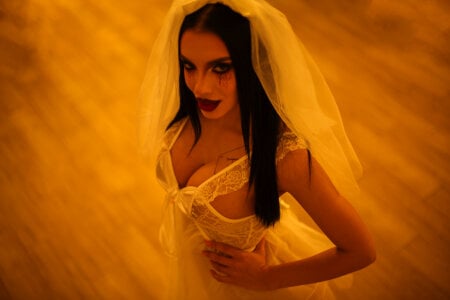 VelmaEvans Love beyond the grave Foto 2