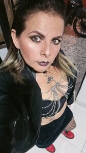 DevoraAmateur