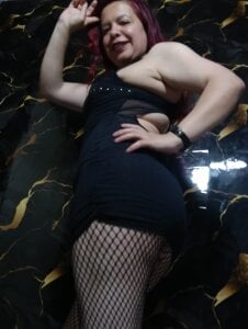 TabooAngel17: Public ( 2 фото)