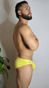 massimofiore_ “I don't need to show everything to turn everything on.” 사진