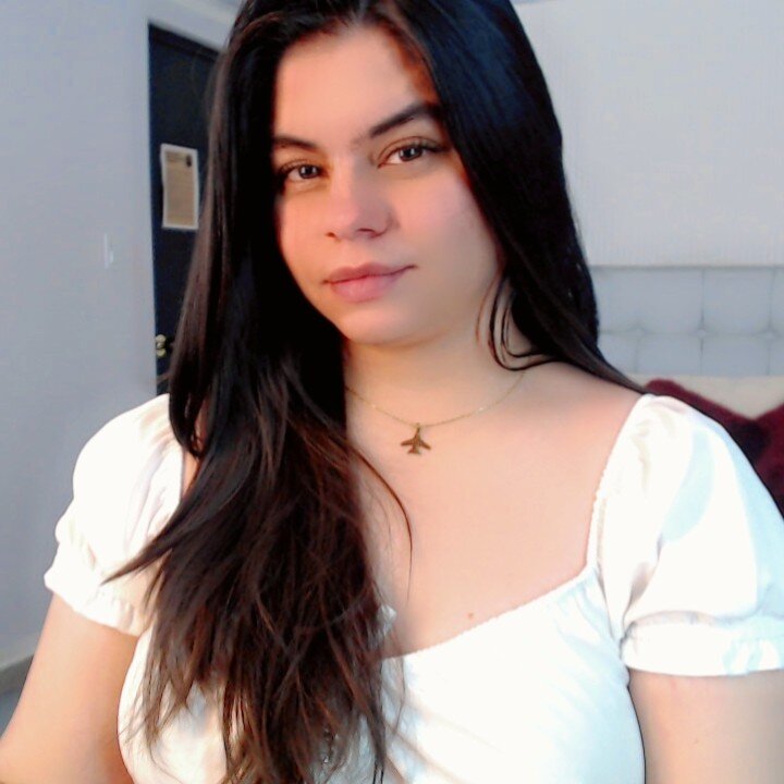 _Maddison_Ivanova_ Poză populară 3933