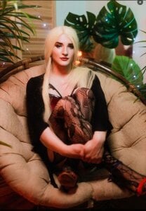 sexxx-queen perfect beautiful legs Pic