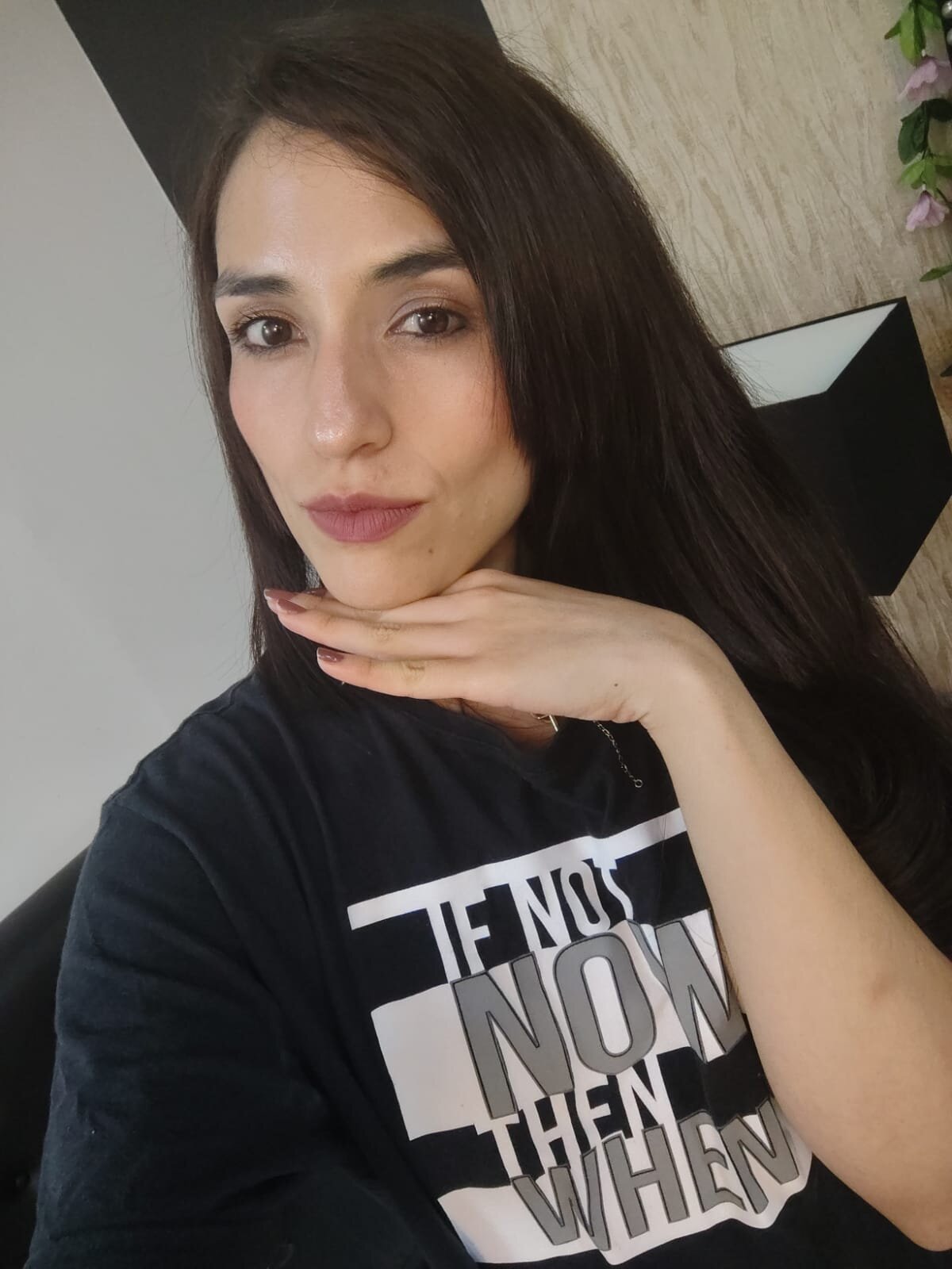 Foto  9759 de MeganNightt – em alta