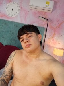 Brahian de LoveRebels_  2 Imagens