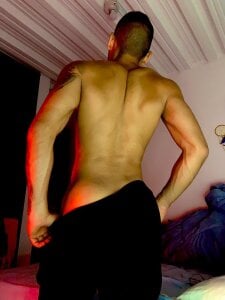 dvg2402: Sexy body back ( 3 фото)