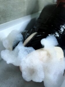 MilanaSkyingg FREE Bathroom session Pic 4