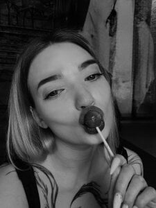 Mary_Harriss Public Pic 8