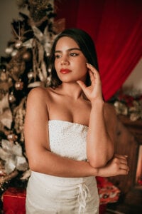 IvyEllis I want to be your Christmas present 🎁😈 Immagine  4