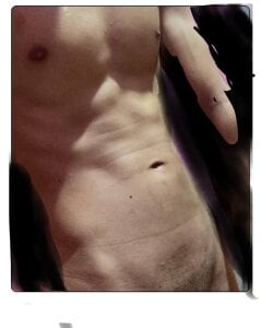 Cesarhott123 Public Pic