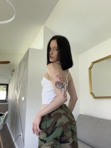 AllyHorny_ Public 圖片 4