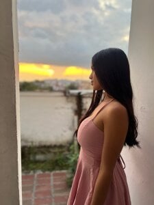 🍑 One step back... and I leave you speechless. 😘 de Carolina_NovoaL  3 photos