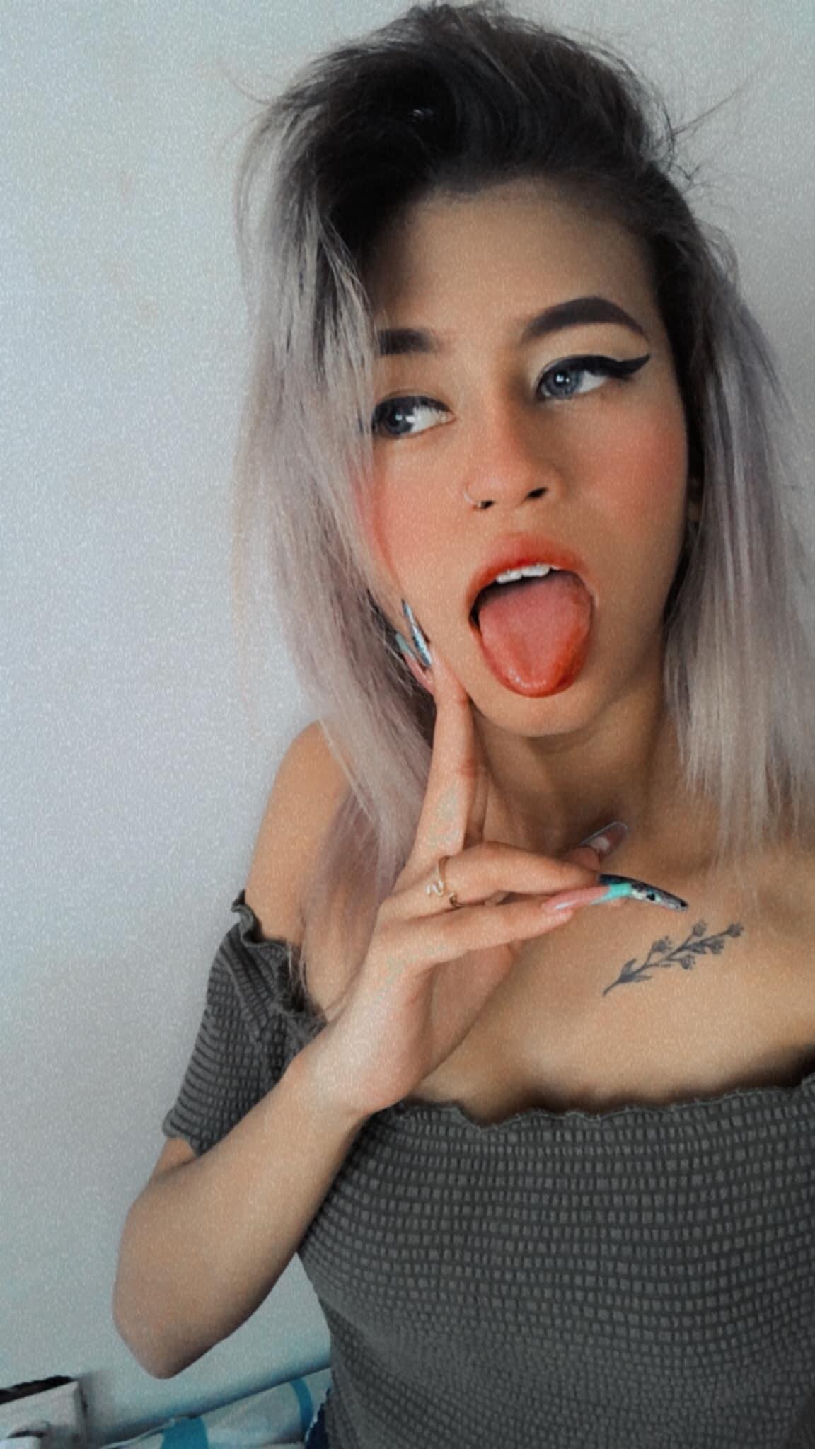 Join April_sexvip Live Sex Chat - Profiles, Reviews, & Porn