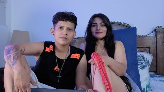 lesbian_Leslie_y_Alizon LESLIE and ALLIZON Immagine 