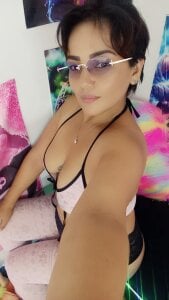 tuesday de Small-ziraily Foto 2